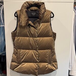 Athleta metallic Gold Puffer Vest - size Large/Tall